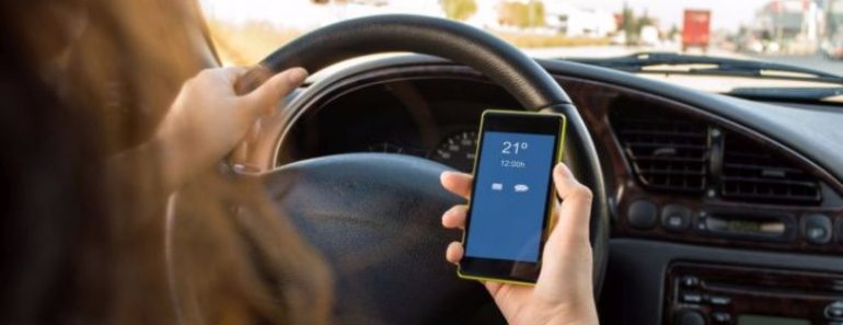 Veilig Verkeer Nederland wil gebruik smartphone in het verkeer net zo bestraffen als alcohol